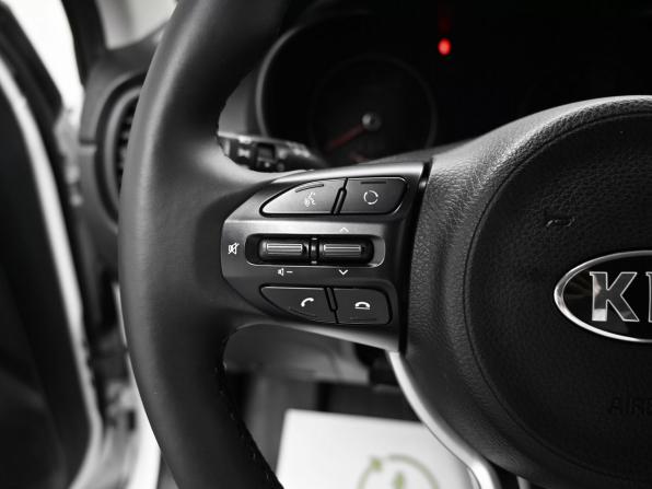 Kia Rio IV с пробегом 2018 года, цена 1 495 000 рублей, 94712 км, хэтчбек, Автокод Объявления