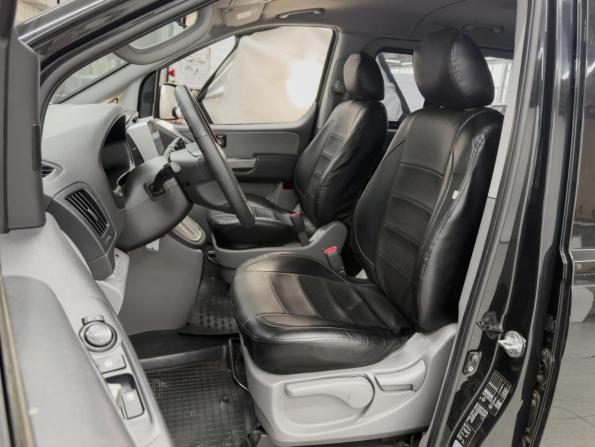 Hyundai H-1 II с пробегом 2010 года, цена 1 520 000 рублей, 247864 км, минивэн, Автокод Объявления