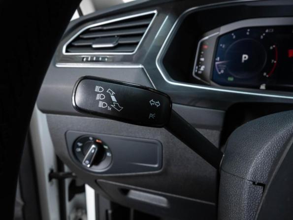 Volkswagen Tiguan II Рестайлинг с пробегом 2021 года, цена 3 428 000 рублей, 90364 км, внедорожник, Автокод Объявления