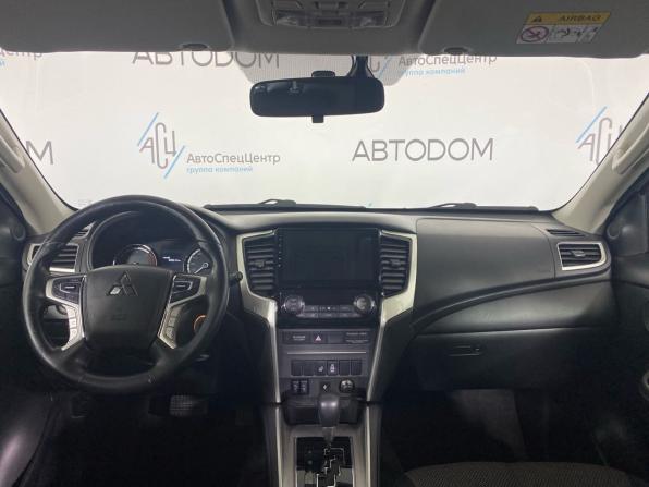 Mitsubishi L200 V Рестайлинг с пробегом 2018 года, цена 2 879 000 рублей, 157350 км, пикап, Автокод Объявления