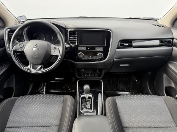Mitsubishi Outlander III Рестайлинг 3 с пробегом 2019 года, цена 2 050 000 рублей, 102380 км, внедорожник, Автокод Объявления