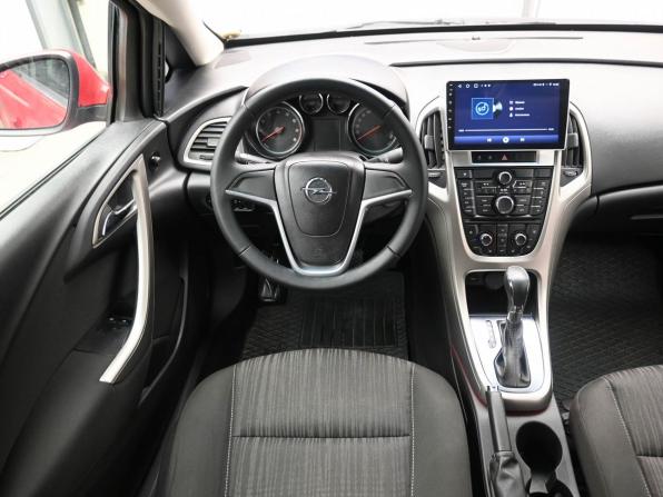 Opel Astra J с пробегом 2011 года, цена 655 000 рублей, 200355 км, хэтчбек, Автокод Объявления