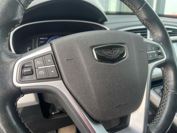 Geely Atlas I с пробегом 2018 года, цена 1 490 000 рублей, 95600 км, внедорожник, Автокод Объявления