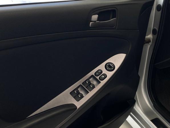 Hyundai Solaris I Рестайлинг с пробегом 2014 года, цена 845 000 рублей, 197613 км, седан, Автокод Объявления