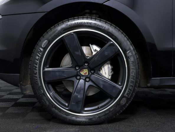 Porsche Macan I с пробегом 2015 года, цена 3 845 000 рублей, 126285 км, внедорожник, Автокод Объявления
