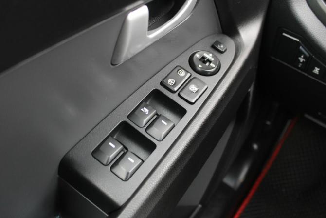 Kia Sportage III с пробегом 2013 года, цена 1 560 000 рублей, 84000 км, внедорожник, Автокод Объявления