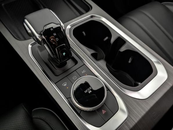 Jaecoo J7 I с пробегом 2024 года, цена 2 550 000 рублей, 29766 км, внедорожник, Автокод Объявления