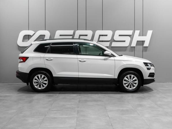 Skoda Karoq I с пробегом 2021 года, цена 1 979 000 рублей, 147535 км, внедорожник, Автокод Объявления