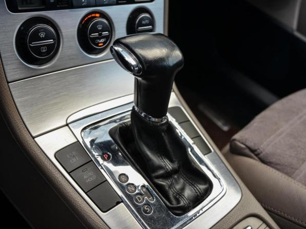 Volkswagen Passat B6 с пробегом 2006 года, цена 645 000 рублей, 343337 км, седан, Автокод Объявления