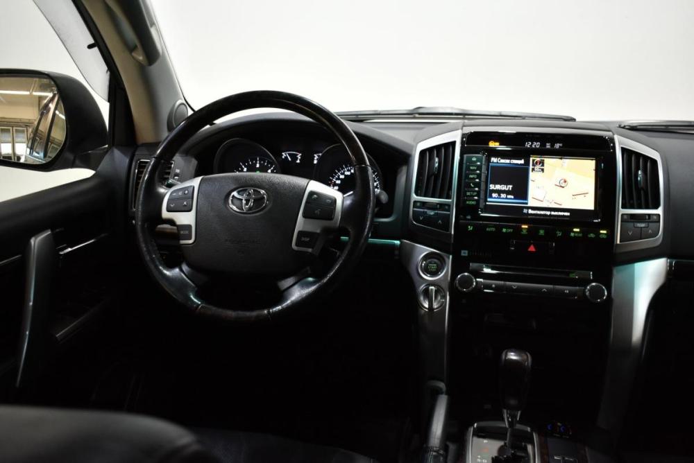 Toyota Land Cruiser 200 Series Рестайлинг 1 Сургут  - изображение 22