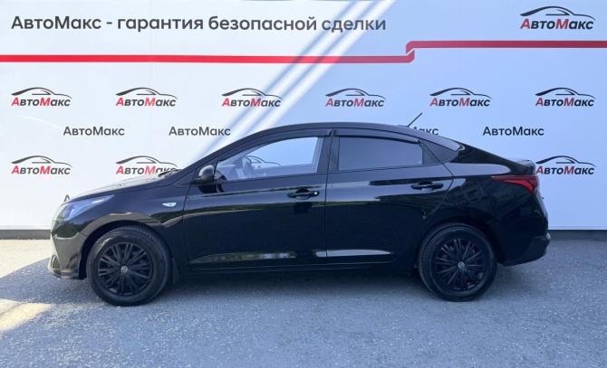 Hyundai Solaris II Рестайлинг с пробегом 2021 года, цена 1 730 000 рублей, 45470 км, седан, Автокод Объявления