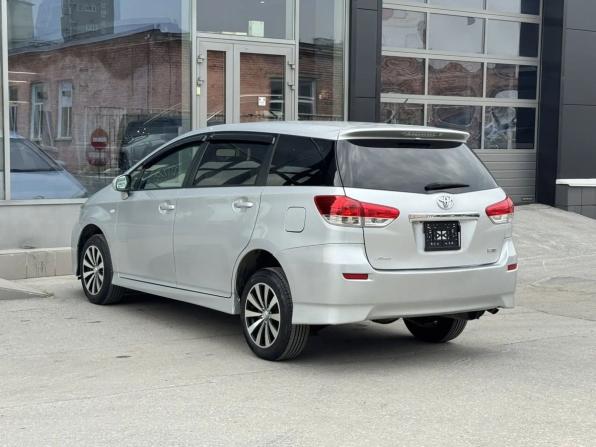 Toyota Wish II с пробегом 2010 года, цена 1 135 000 рублей, 170768 км, минивэн, Автокод Объявления