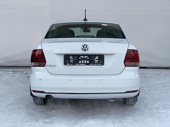 Volkswagen Polo V Рестайлинг с пробегом 2019 года, цена 952 000 рублей, 243000 км, седан, Автокод Объявления