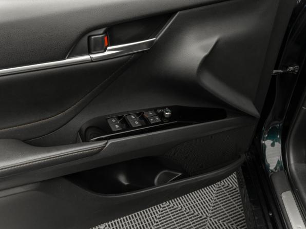 Toyota Camry VIII (XV70) с пробегом 2018 года, цена 2 120 000 рублей, 163899 км, седан, Автокод Объявления