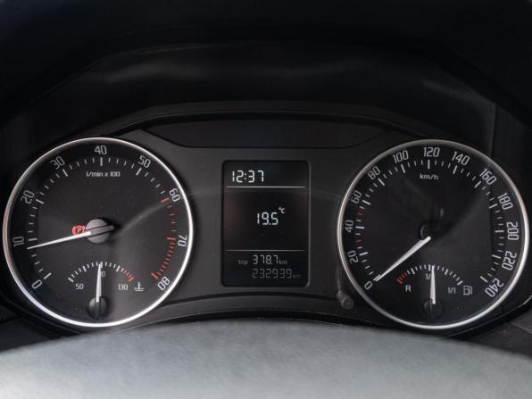 Skoda Octavia II (A5) Рестайлинг с пробегом 2012 года, цена 590 000 рублей, 232939 км, лифтбек, Автокод Объявления