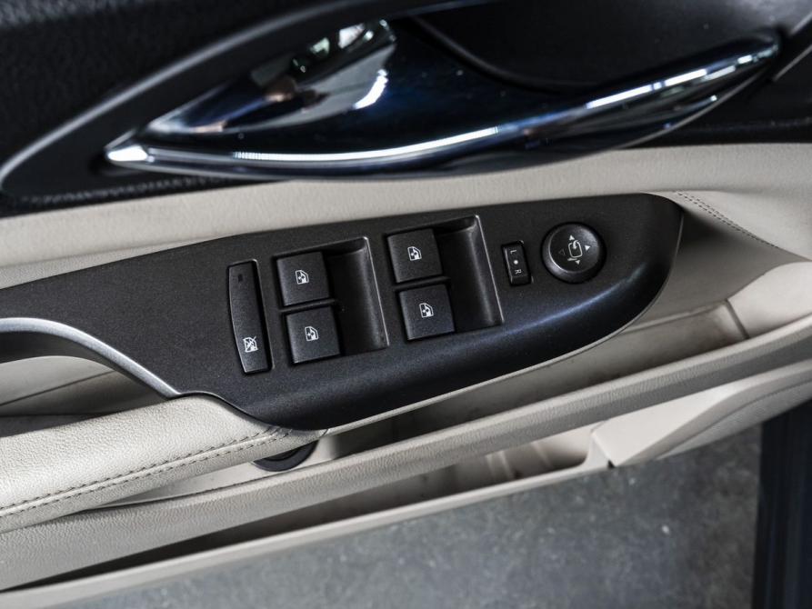 Cadillac SRX II Рестайлинг Тюмень  - изображение 12