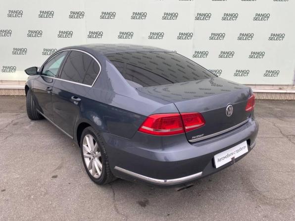Volkswagen Passat B7 с пробегом 2012 года, цена 940 000 рублей, 296000 км, седан, Автокод Объявления