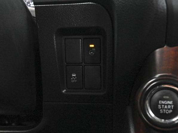 Toyota Land Cruiser Prado 150 Series Рестайлинг 1 с пробегом 2013 года, цена 3 640 000 рублей, 282400 км, внедорожник, Автокод Объявления