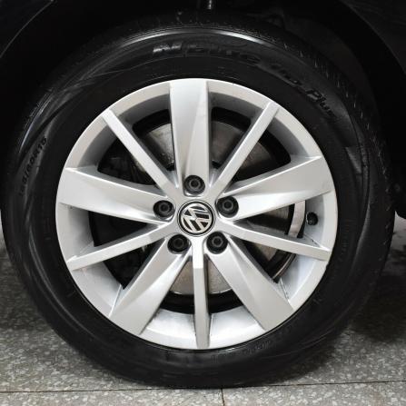 Volkswagen Polo V Рестайлинг с пробегом 2017 года, цена 1 220 000 рублей, 85410 км, седан, Автокод Объявления