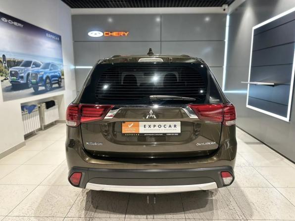 Mitsubishi Outlander III Рестайлинг 2 с пробегом 2018 года, цена 1 685 000 рублей, 162000 км, внедорожник, Автокод Объявления