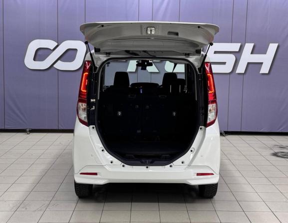 Toyota Roomy I с пробегом 2018 года, цена 1 269 000 рублей, 66368 км, микровэн, Автокод Объявления