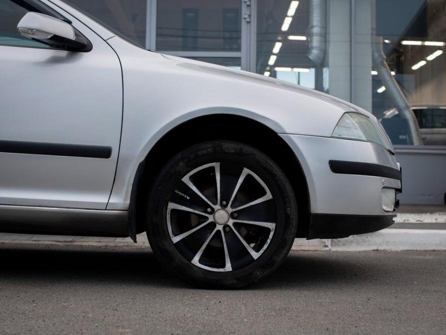 Skoda Octavia II (A5) Курган  - изображение 9