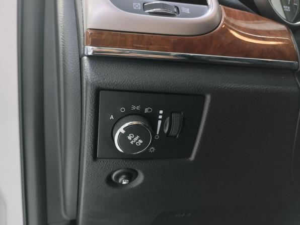 Jeep Grand Cherokee IV (WK2) с пробегом 2012 года, цена 1 695 000 рублей, 212397 км, внедорожник, Автокод Объявления