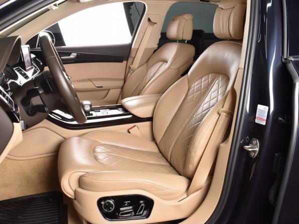 Audi A8 III (D4) Рестайлинг с пробегом 2016 года, цена 5 334 995 рублей, 15720 км, седан, Автокод Объявления