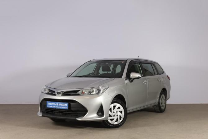 Toyota Corolla XI (E160 E170) Рестайлинг 2 с пробегом 2018 года, цена 1 559 000 рублей, 72121 км, универсал, Автокод Объявления