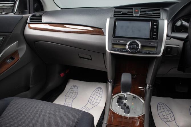 Toyota Allion II Рестайлинг с пробегом 2015 года, цена 1 829 000 рублей, 15000 км, седан, Автокод Объявления