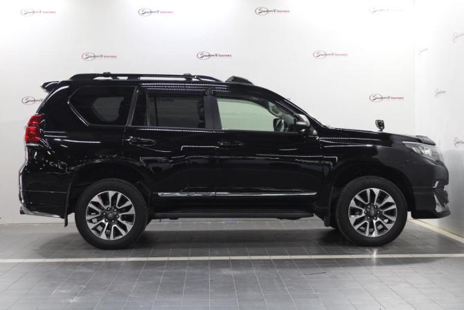 Toyota Land Cruiser Prado 150 Series Рестайлинг 3 с пробегом 2022 года, цена 6 300 000 рублей, 25855 км, внедорожник, Автокод Объявления