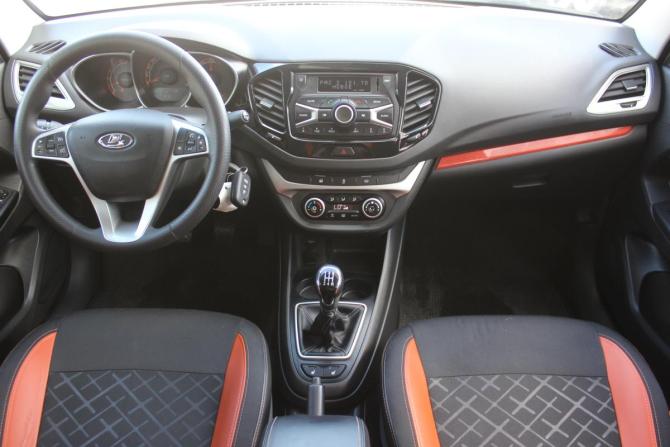 Lada (ВАЗ) Vesta I с пробегом 2019 года, цена 1 097 000 рублей, 92170 км, седан, Автокод Объявления