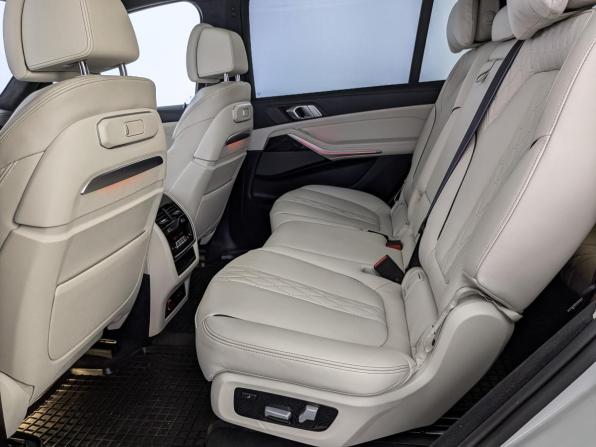 BMW X7 I (G07) Рестайлинг с пробегом 2023 года, цена 12 105 000 рублей, 53684 км, внедорожник, Автокод Объявления