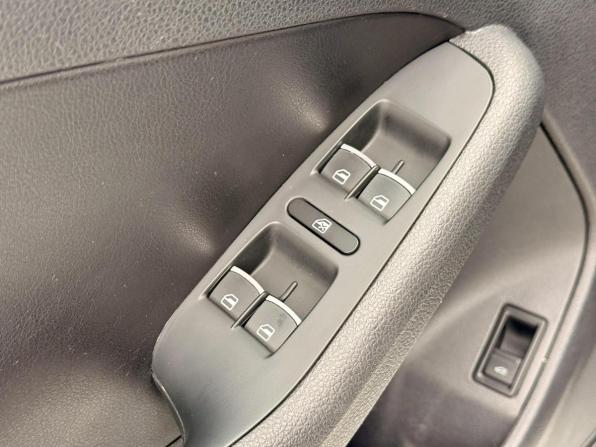 Volkswagen Jetta VI Рестайлинг с пробегом 2016 года, цена 1 168 000 рублей, 160001 км, седан, Автокод Объявления