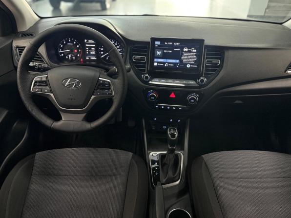 Hyundai Solaris II Рестайлинг с пробегом 2021 года, цена 1 590 000 рублей, 114000 км, седан, Автокод Объявления