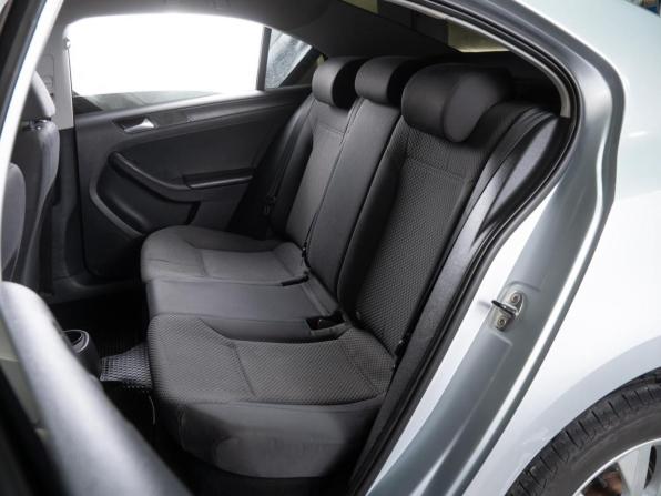 Volkswagen Jetta VI с пробегом 2013 года, цена 849 000 рублей, 271883 км, седан, Автокод Объявления