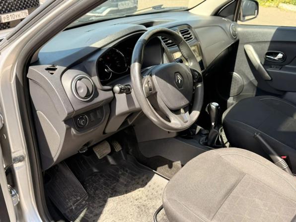 Renault Sandero II с пробегом 2017 года, цена 896 000 рублей, 163259 км, хэтчбек, Автокод Объявления