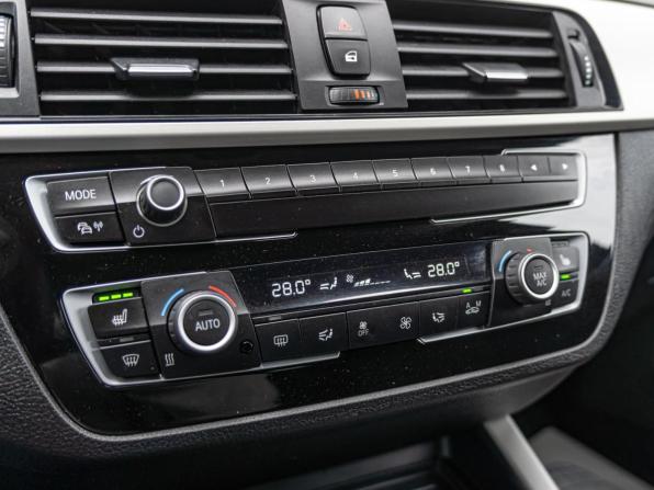 BMW 1 серии II (F20/F21) Рестайлинг 2 с пробегом 2018 года, цена 1 925 000 рублей, 90028 км, хэтчбек, Автокод Объявления