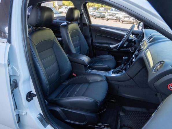 Ford Mondeo IV Рестайлинг с пробегом 2011 года, цена 935 000 рублей, 301686 км, седан, Автокод Объявления