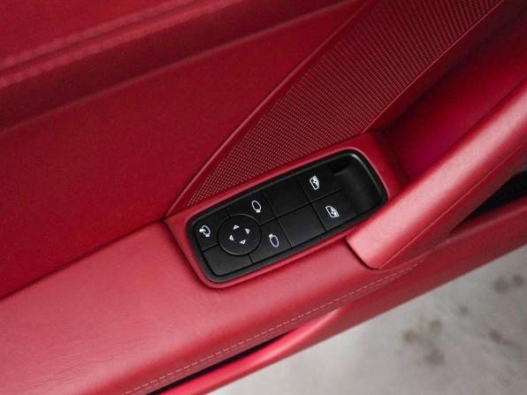 Porsche 911 VIII (992) с пробегом 2023 года, цена 22 890 052 рубля, 9656 км, тарга, Автокод Объявления