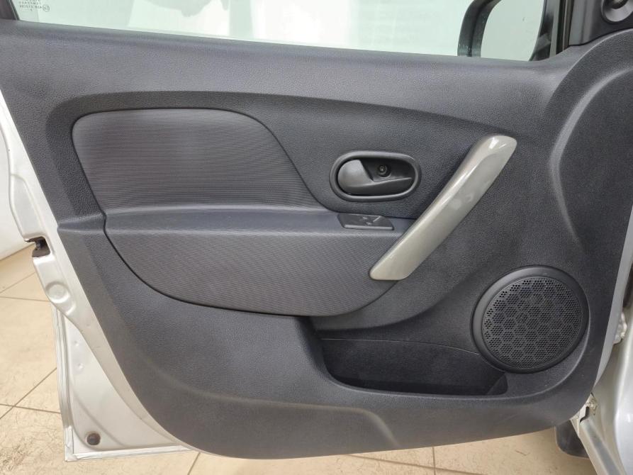 Renault Sandero II Рестайлинг Альметьевск  - изображение 9