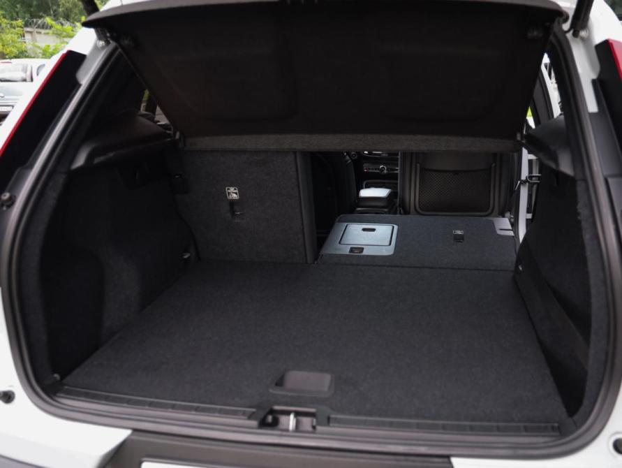 Volvo XC40 I Санкт-Петербург  - изображение 34