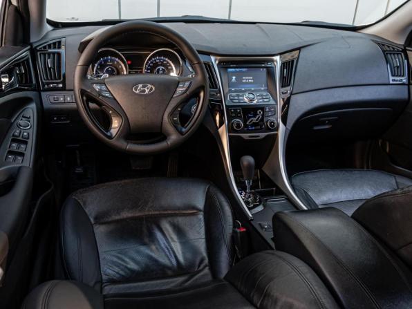 Hyundai Sonata VI (YF) с пробегом 2011 года, цена 1 280 000 рублей, 215569 км, седан, Автокод Объявления
