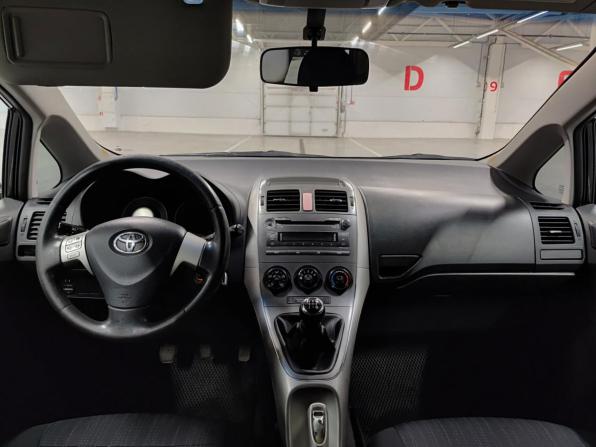 Toyota Auris I с пробегом 2007 года, цена 550 000 рублей, 329616 км, хэтчбек, Автокод Объявления