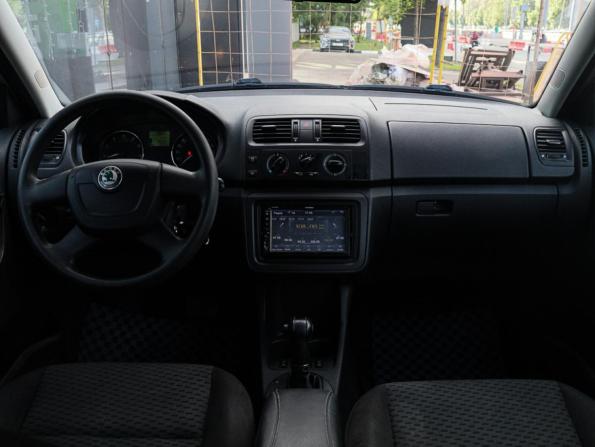 Skoda Fabia II Рестайлинг с пробегом 2012 года, цена 900 000 рублей, 83315 км, хэтчбек, Автокод Объявления