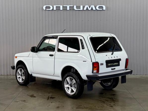 Lada (ВАЗ) Niva Legend с пробегом 2024 года, цена 937 000 рублей, 23684 км, внедорожник, Автокод Объявления