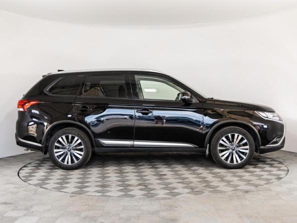 Mitsubishi Outlander III Рестайлинг 3 с пробегом 2020 года, цена 1 899 000 рублей, 186184 км, внедорожник, Автокод Объявления