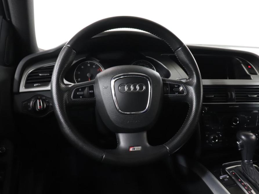 Audi A4 IV (B8) Москва  - изображение 18