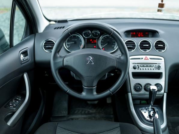 Peugeot 308 I Рестайлинг с пробегом 2012 года, цена 450 000 рублей, 131141 км, универсал, Автокод Объявления