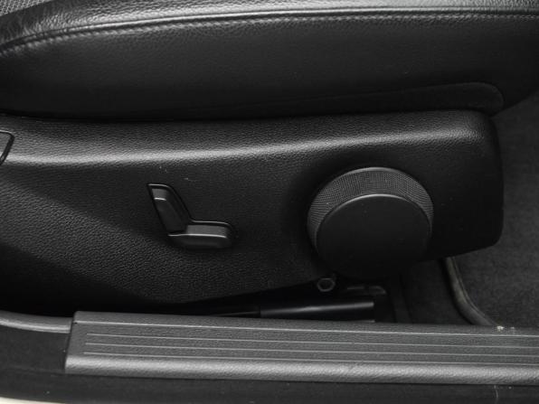 Mercedes-Benz C-Класс III (W204) Рестайлинг с пробегом 2011 года, цена 1 300 000 рублей, 267078 км, седан, Автокод Объявления